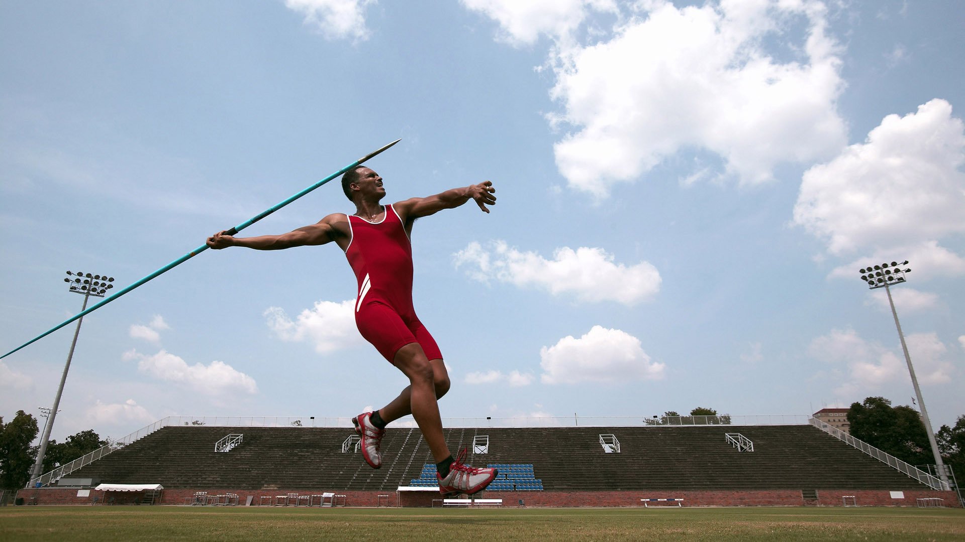 爱游戏体育入口-田径赛道智能计时系统正式投入使用，田径比赛计时器品牌