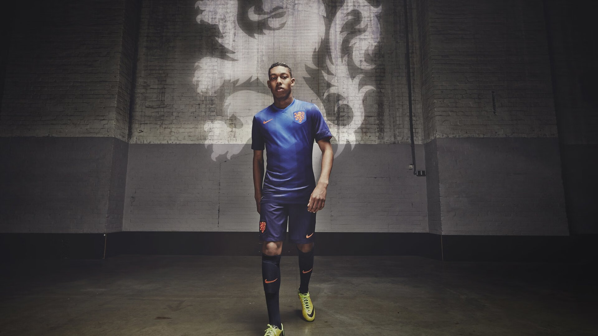 塔特在比赛中展现的高强度压迫防守，为袋鼠队带来优势