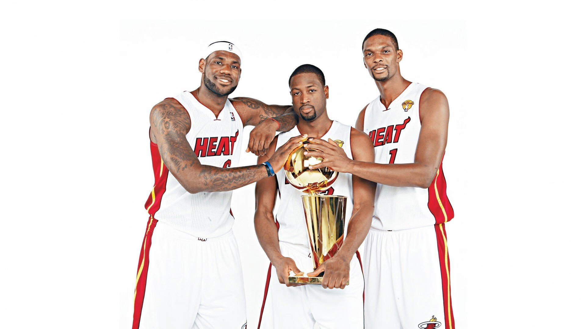 库里支持小球员参赛鼓励敢打敢拼,库里鼓励队友