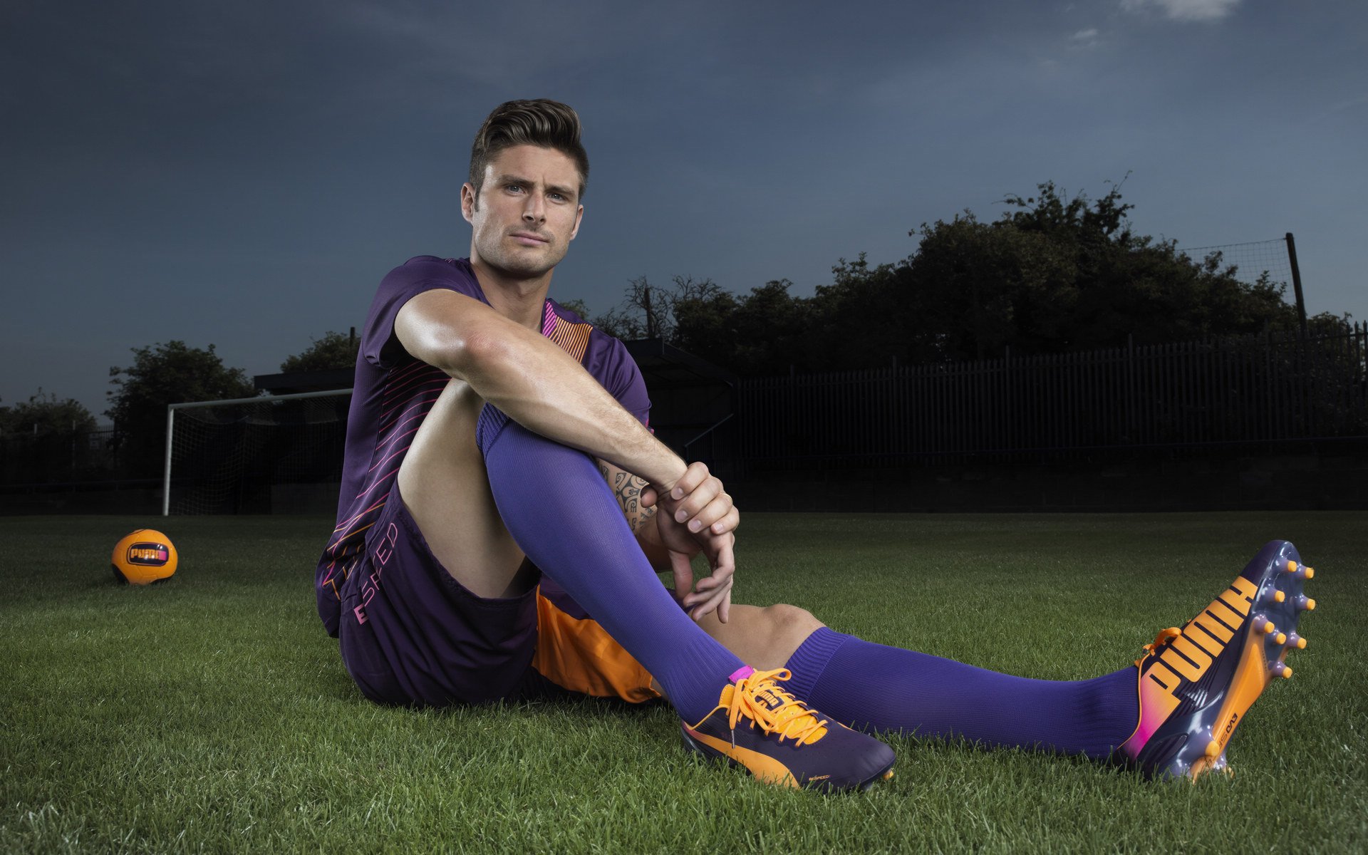 曼城边路快马送出两次助攻，曼城边锋